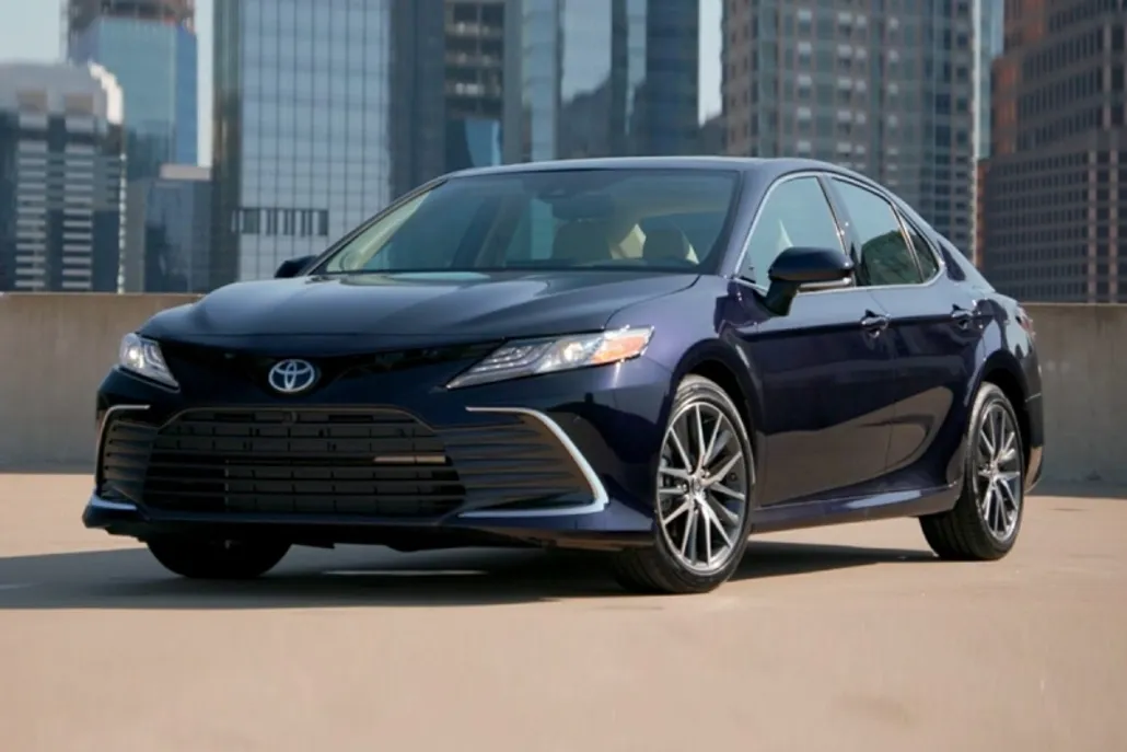 2023 Toyota Camry XLE photo 1