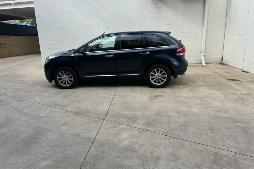 2013 Lincoln MKX Base photo 1