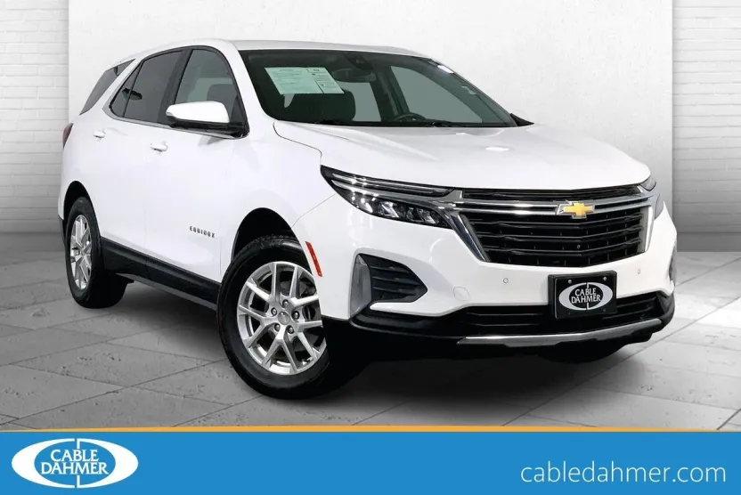 2022 Chevrolet Equinox LT photo 1
