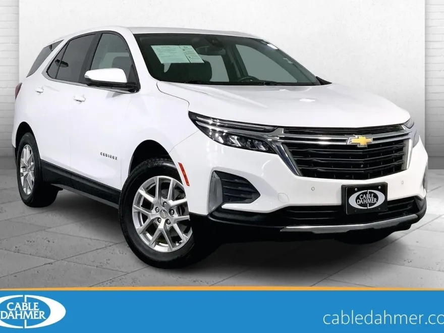 2022 Chevrolet Equinox LT photo 1