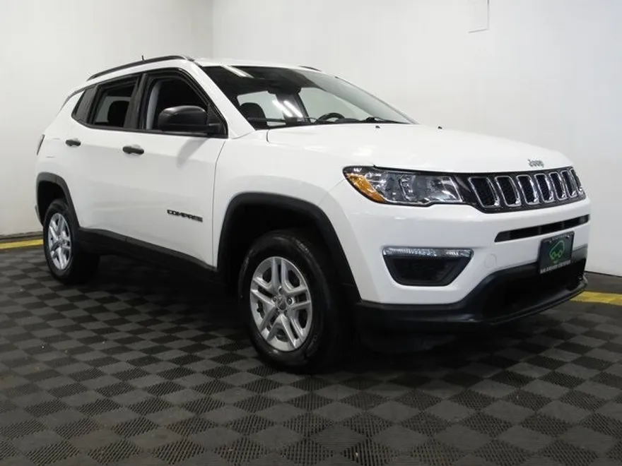 2018 Jeep Compass Sport photo 1