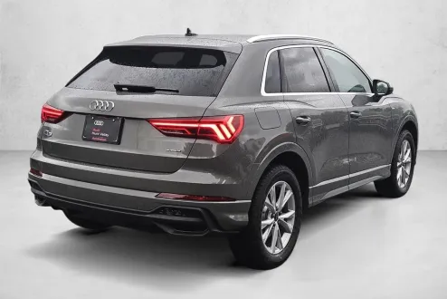 2024 Audi Q3 45 TFSI S line Premium photo 2