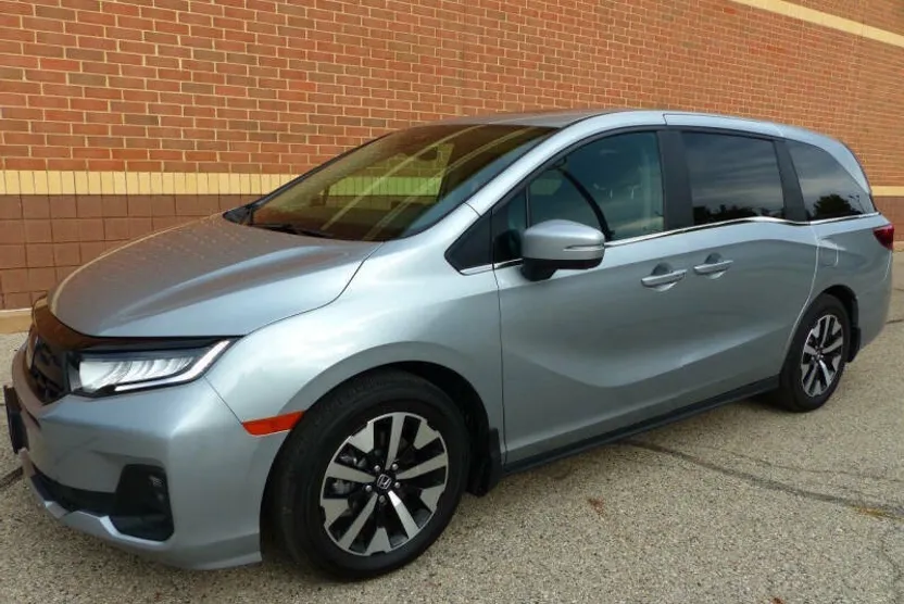 2025 Honda Odyssey EX-L photo 1