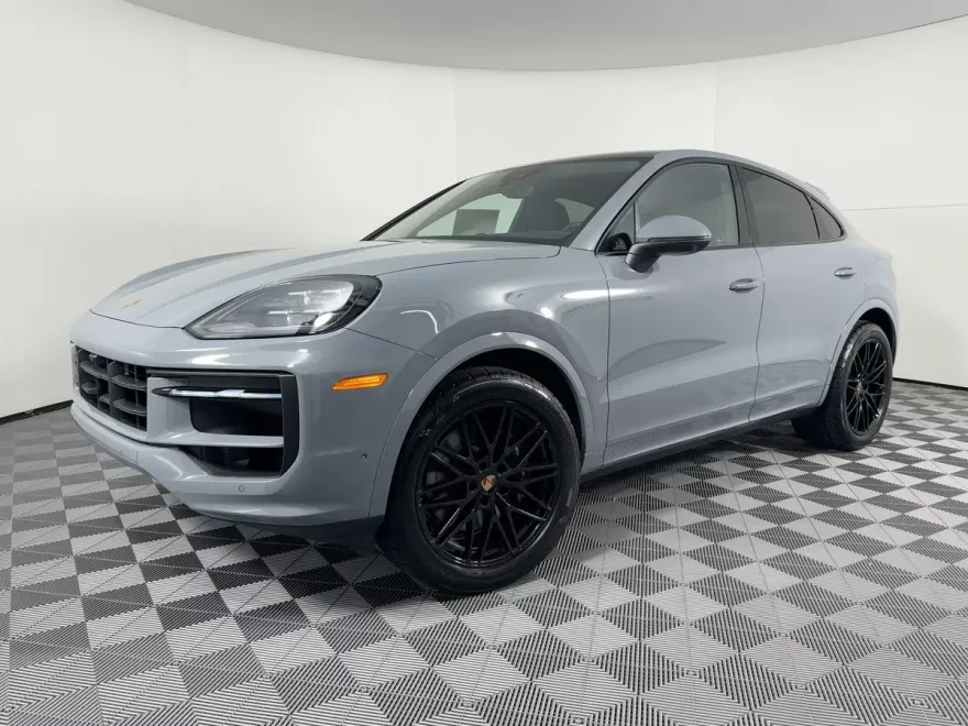 2026 Porsche Cayenne Coupe photo 1