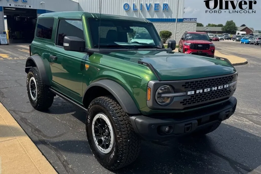2025 Ford Bronco Badlands photo 1