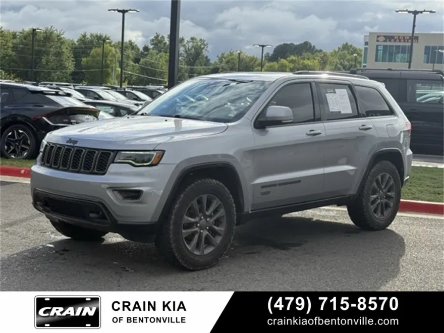 2016 Jeep Grand Cherokee Limited photo 1