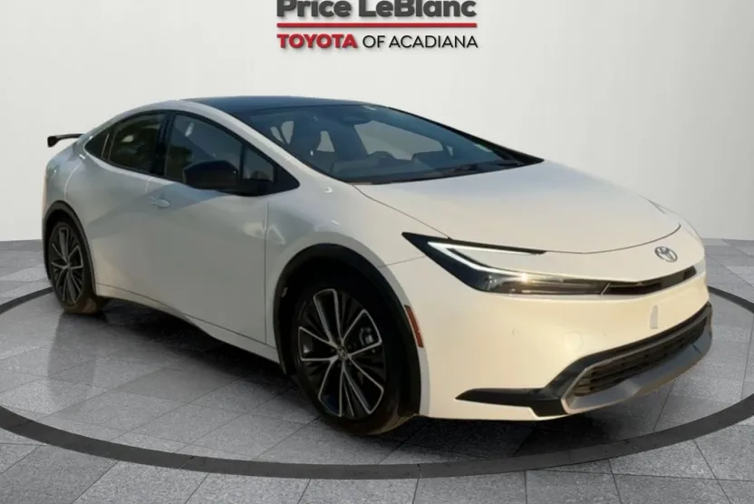 2024 Toyota Prius XLE photo 1