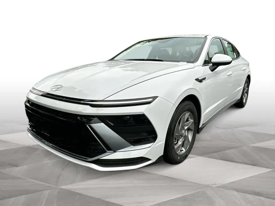 2026 Hyundai Sonata SE photo 1