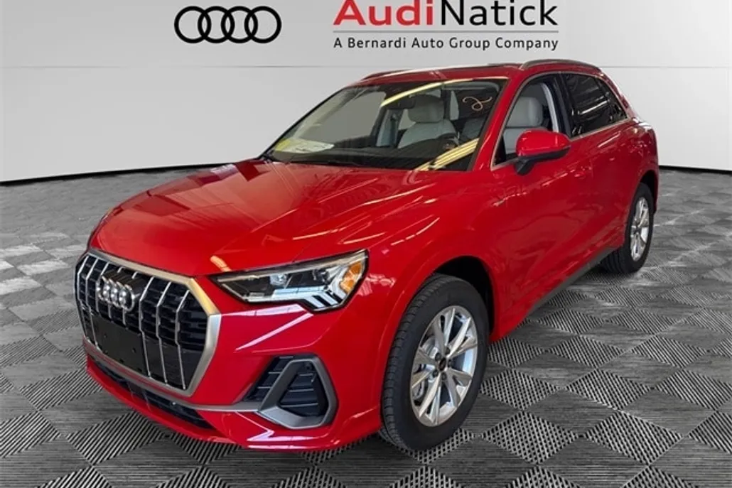 2025 Audi Q3 45 TFSI S line Premium photo 1