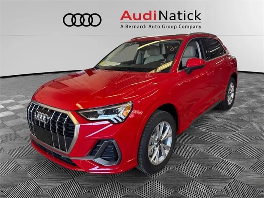 2025 Audi Q3 45 TFSI S line Premium photo 1