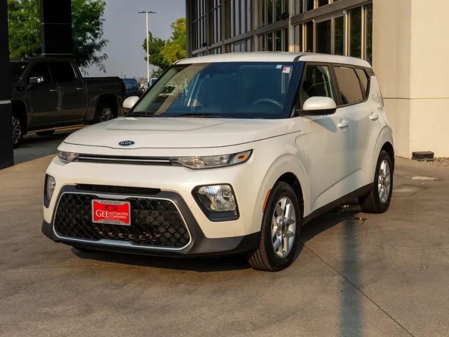 2021 Kia Soul S photo 1