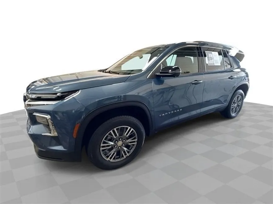 2024 Chevrolet Traverse photo 1