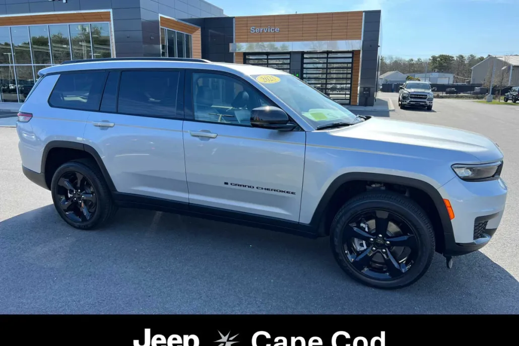 2025 Jeep Grand Cherokee Altitude X photo 1