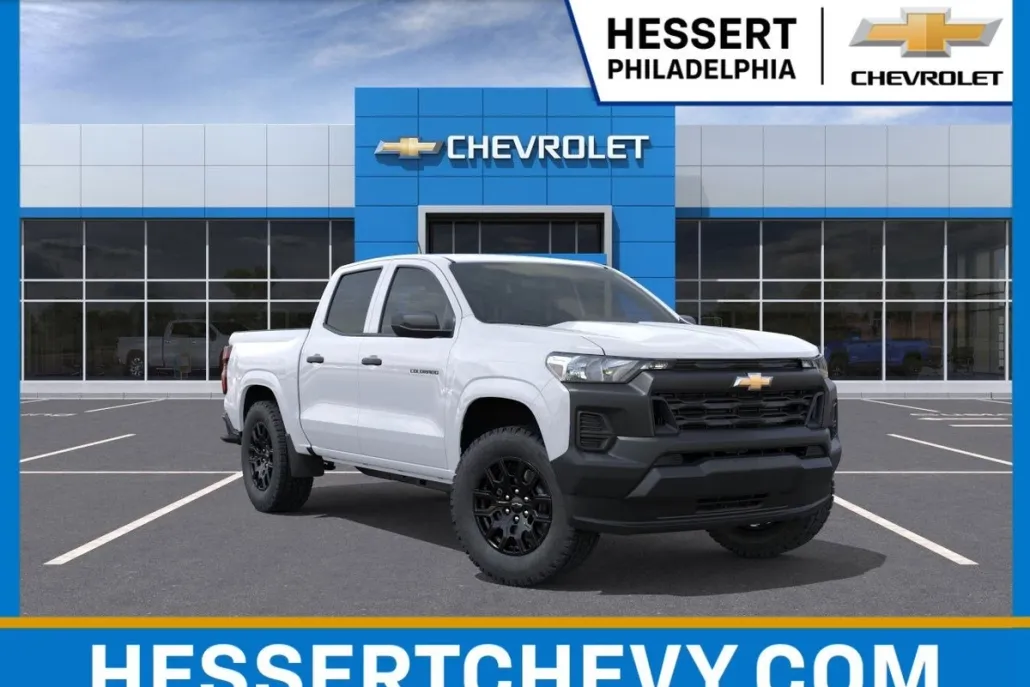2025 Chevrolet Colorado LT photo 1