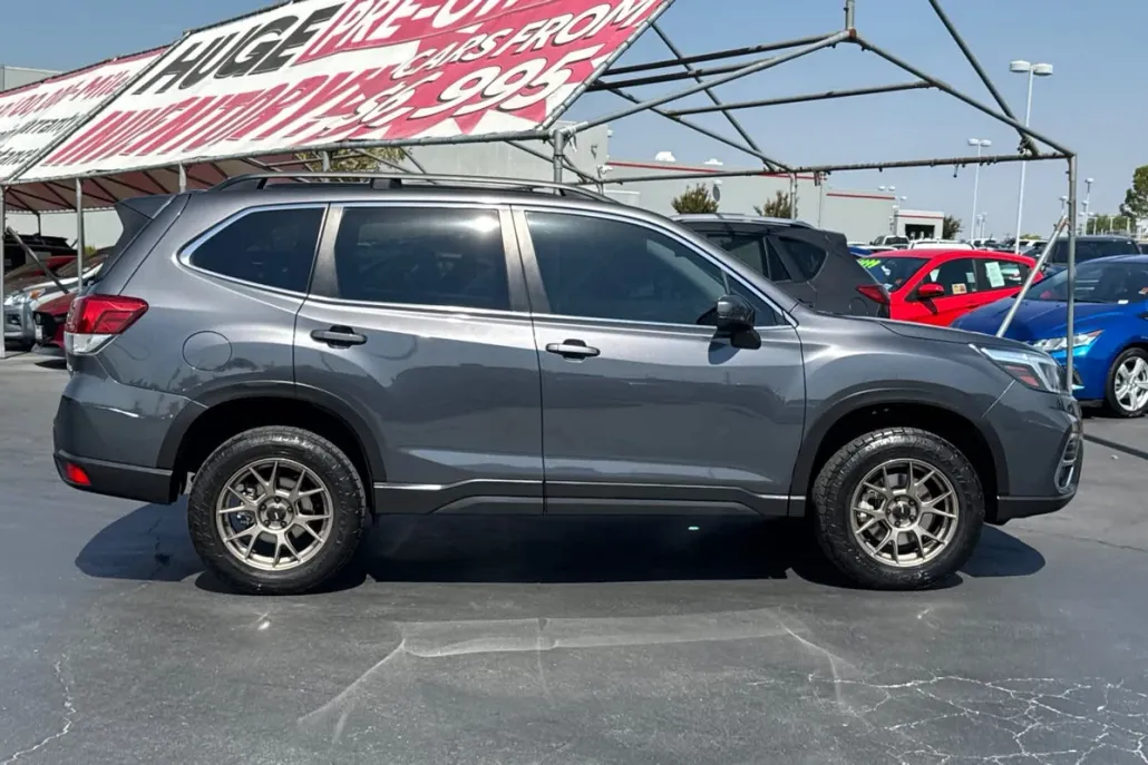 2020 Subaru Forester Limited photo 1