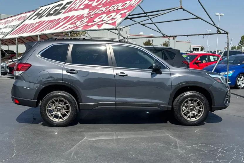 2020 Subaru Forester Limited photo 1
