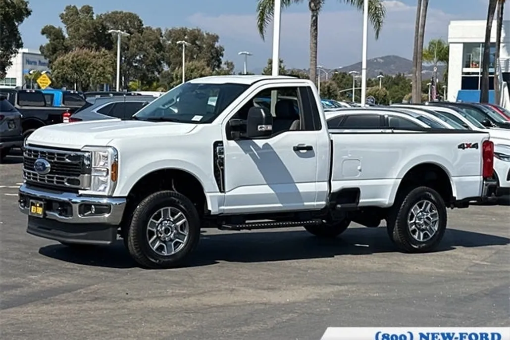 2025 Ford F-250 photo 1