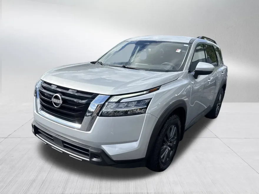 2022 Nissan Pathfinder SV photo 1