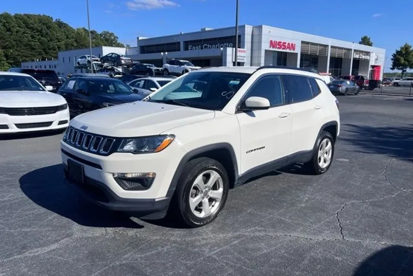 2019 Jeep Compass Latitude photo 1