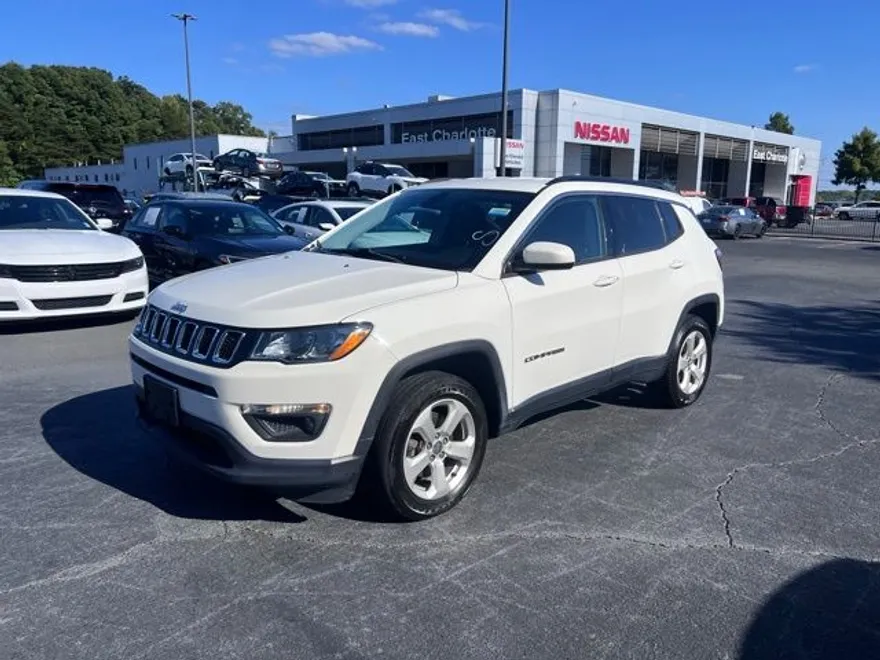 2019 Jeep Compass Latitude photo 1