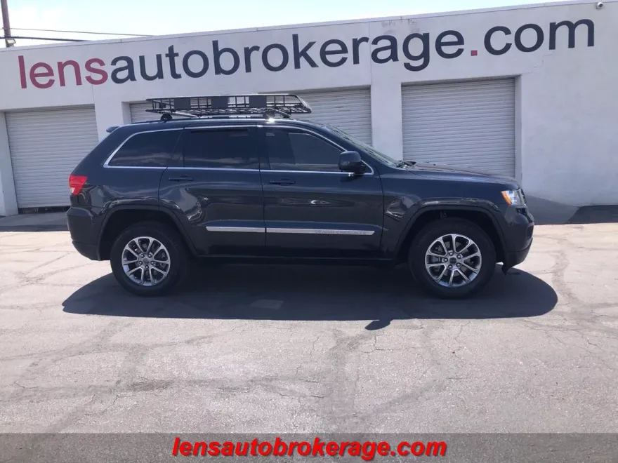 2012 Jeep Grand Cherokee Laredo X photo 1