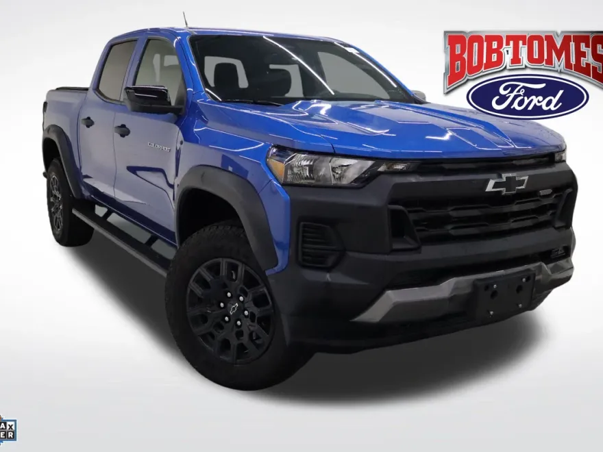 2024 Chevrolet Colorado Trail Boss photo 1