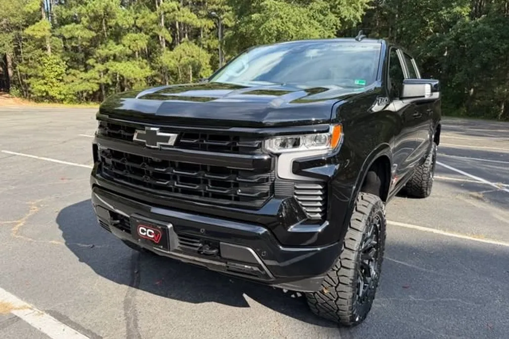 2026 Chevrolet Silverado 1500 RST photo 1