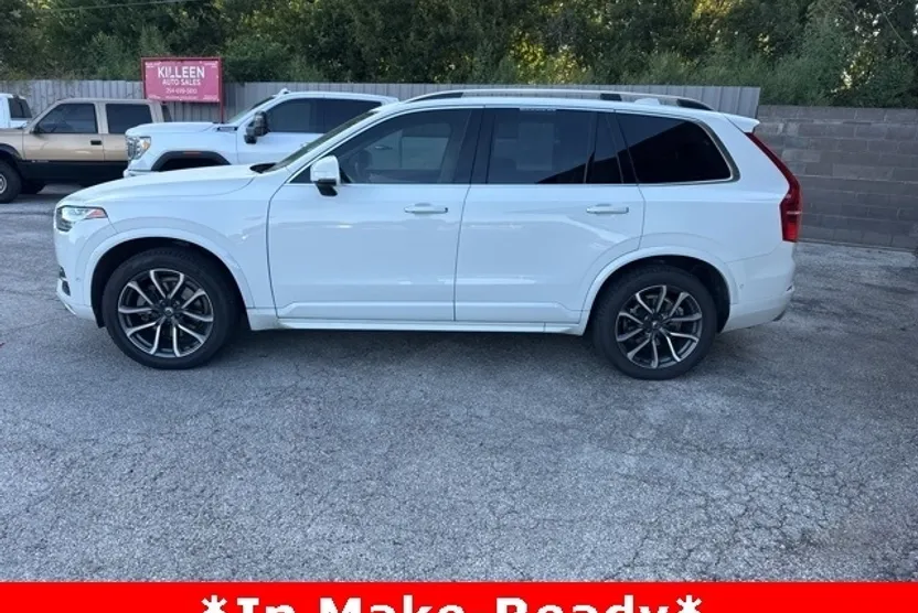 2018 Volvo XC90 T6 Momentum photo 1
