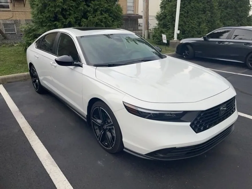 2025 Honda Accord Hybrid Sport photo 1