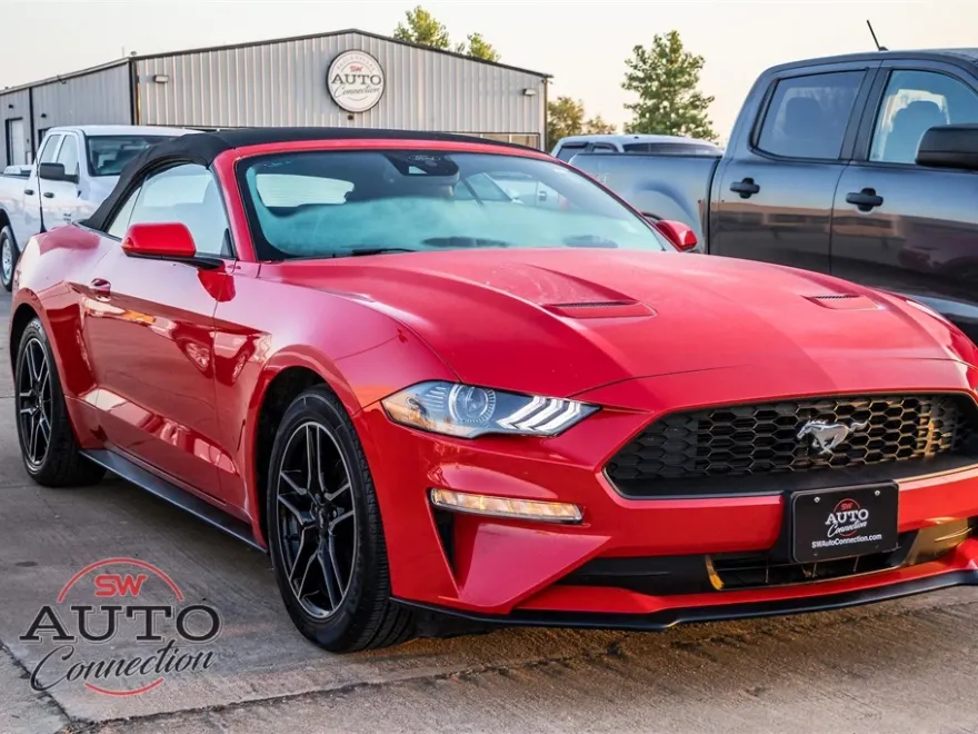 2023 Ford Mustang EcoBoost Premium photo 1