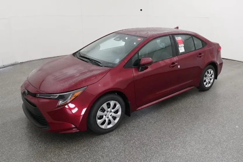 2025 Toyota Corolla LE photo 1