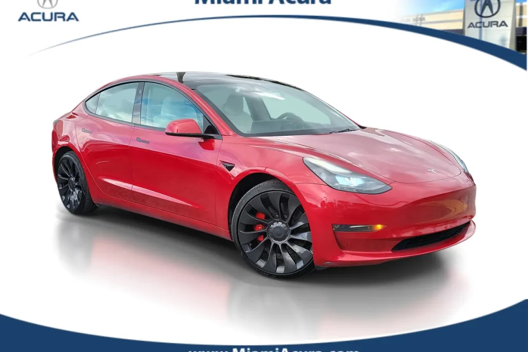 2023 Tesla Model 3 Performance photo 1