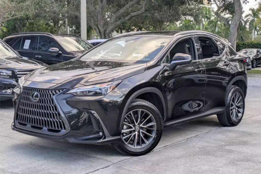 2023 Lexus NX Premium photo 1