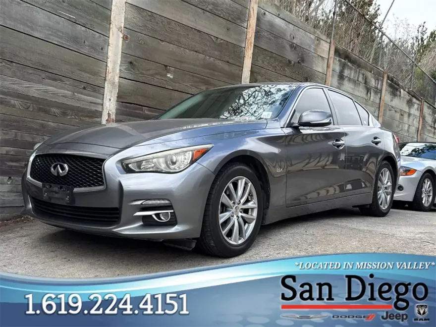 2016 Infiniti Q50 2.0t Premium photo 1