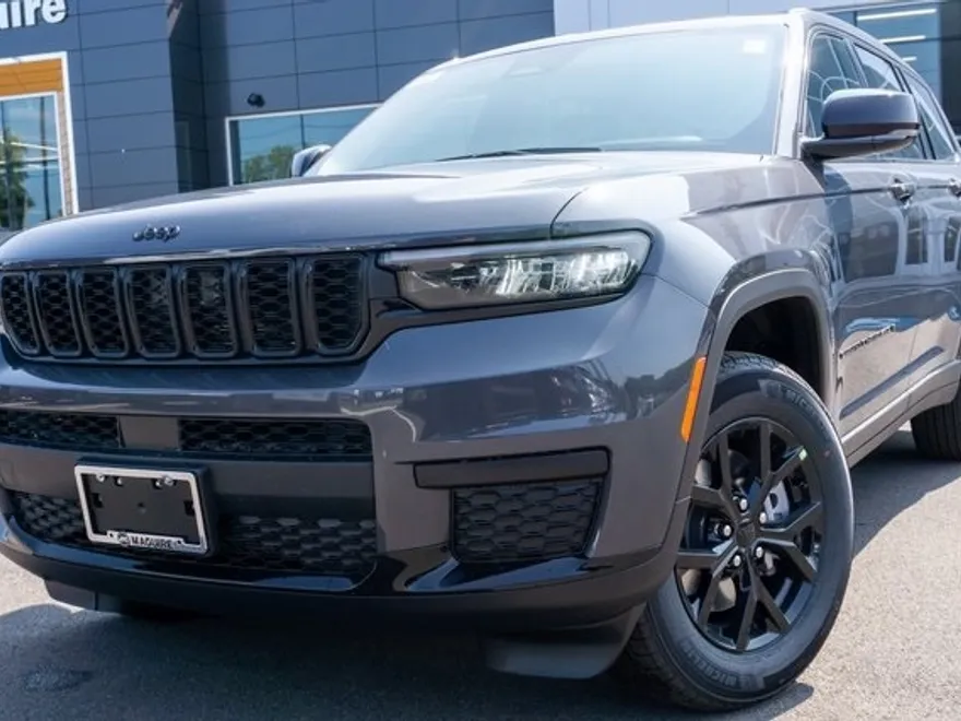 2025 Jeep Grand Cherokee Altitude X photo 1