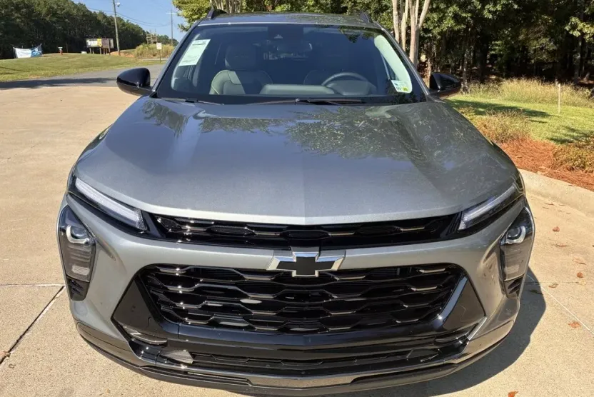 2026 Chevrolet Trax ACTIV photo 1