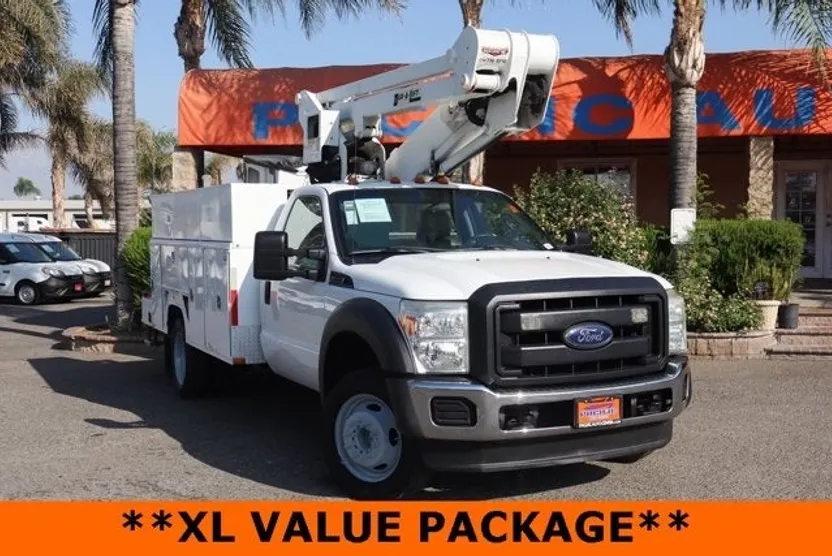 2015 Ford F-550 photo 1