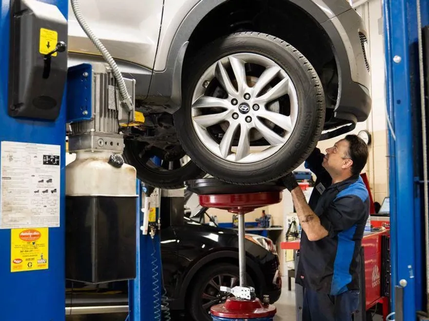 2025 Hyundai Tucson Hybrid Limited photo 1