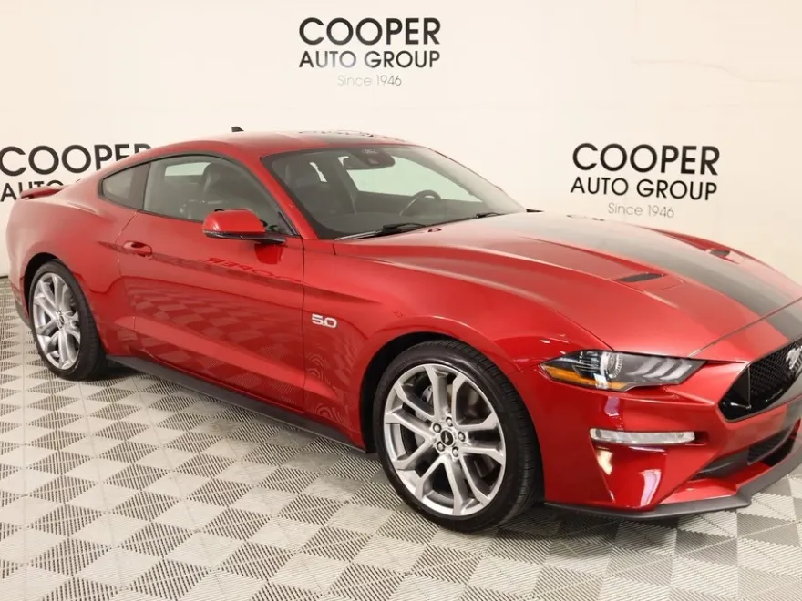 2022 Ford Mustang GT Premium photo 1
