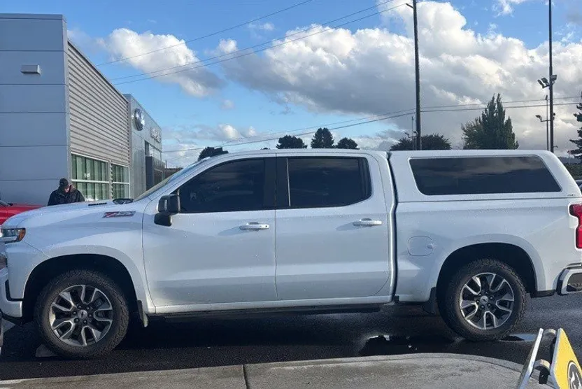 2022 Chevrolet Silverado 1500 RST photo 1