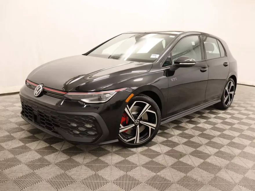 2025 Volkswagen Golf GTI SE photo 1