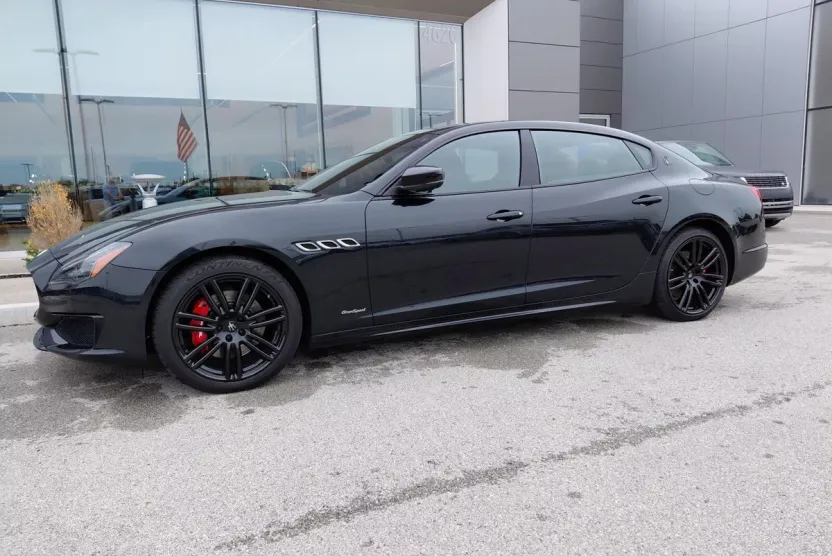 2020 Maserati Quattroporte Q4 GranSport photo 1