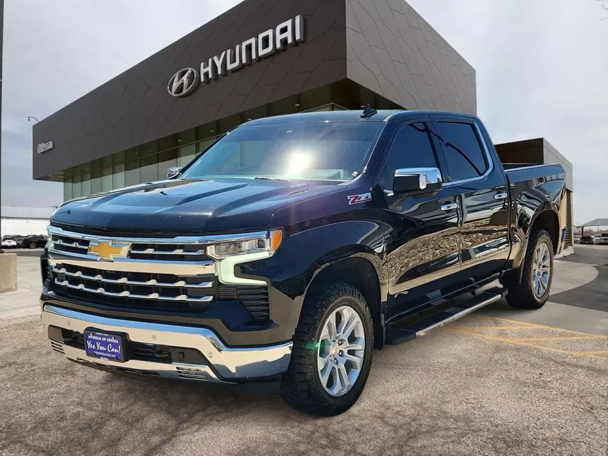 2023 Chevrolet Silverado 1500 LTZ photo 1