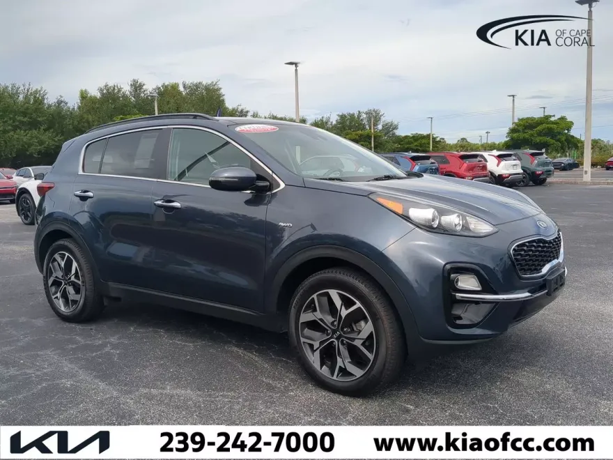 2022 Kia Sportage EX photo 1