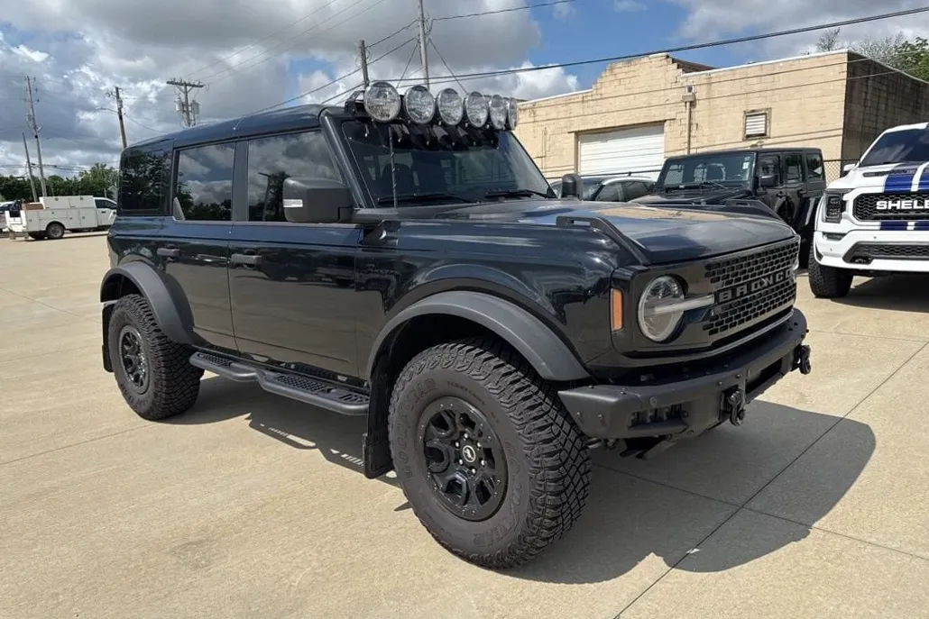 2024 Ford Bronco Wildtrak photo 1