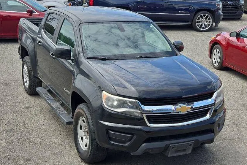 2017 Chevrolet Colorado LT photo 1