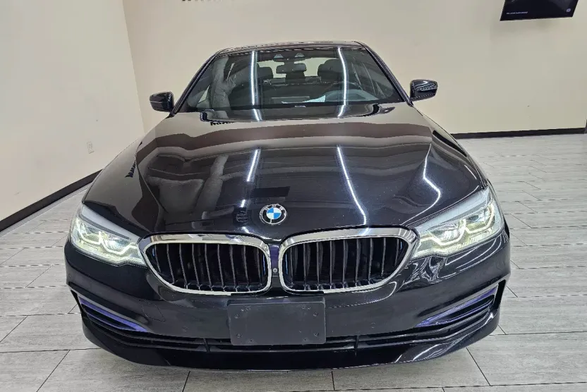 2019 Bmw 530e Sedan photo 1