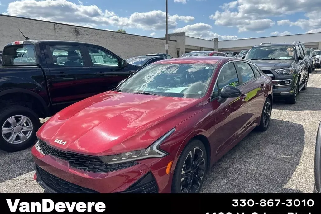 2022 Kia K5 GT-Line photo 1
