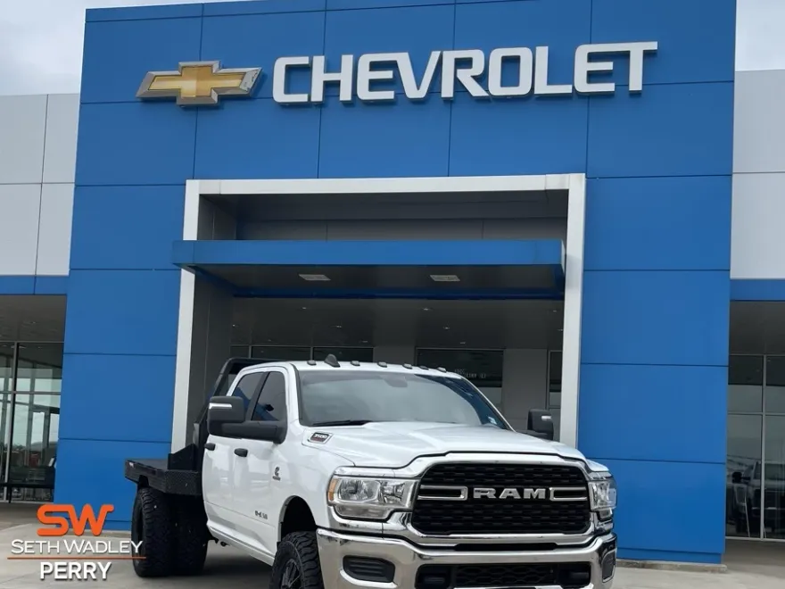 2024 Ram 3500 SLT photo 1
