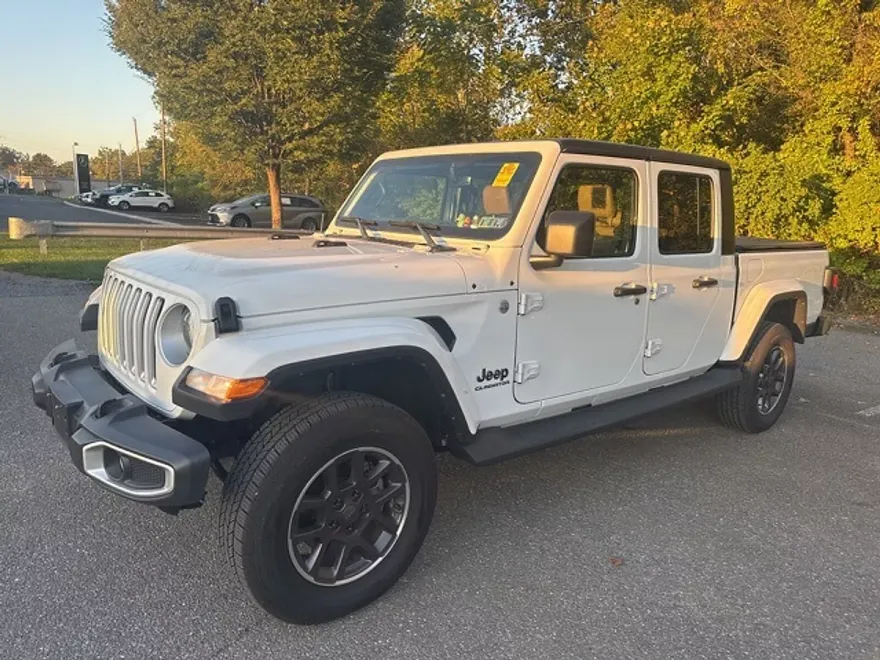 2022 Jeep Gladiator Overland photo 1